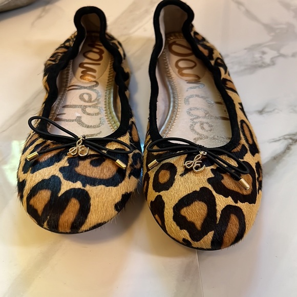 Never Worn Sam Edelman Felicia Leopard flats with bow - Picture 3 of 4